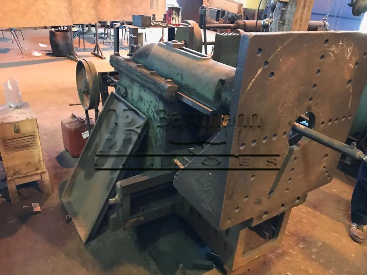 LOTE 001 - Plaina Limadora