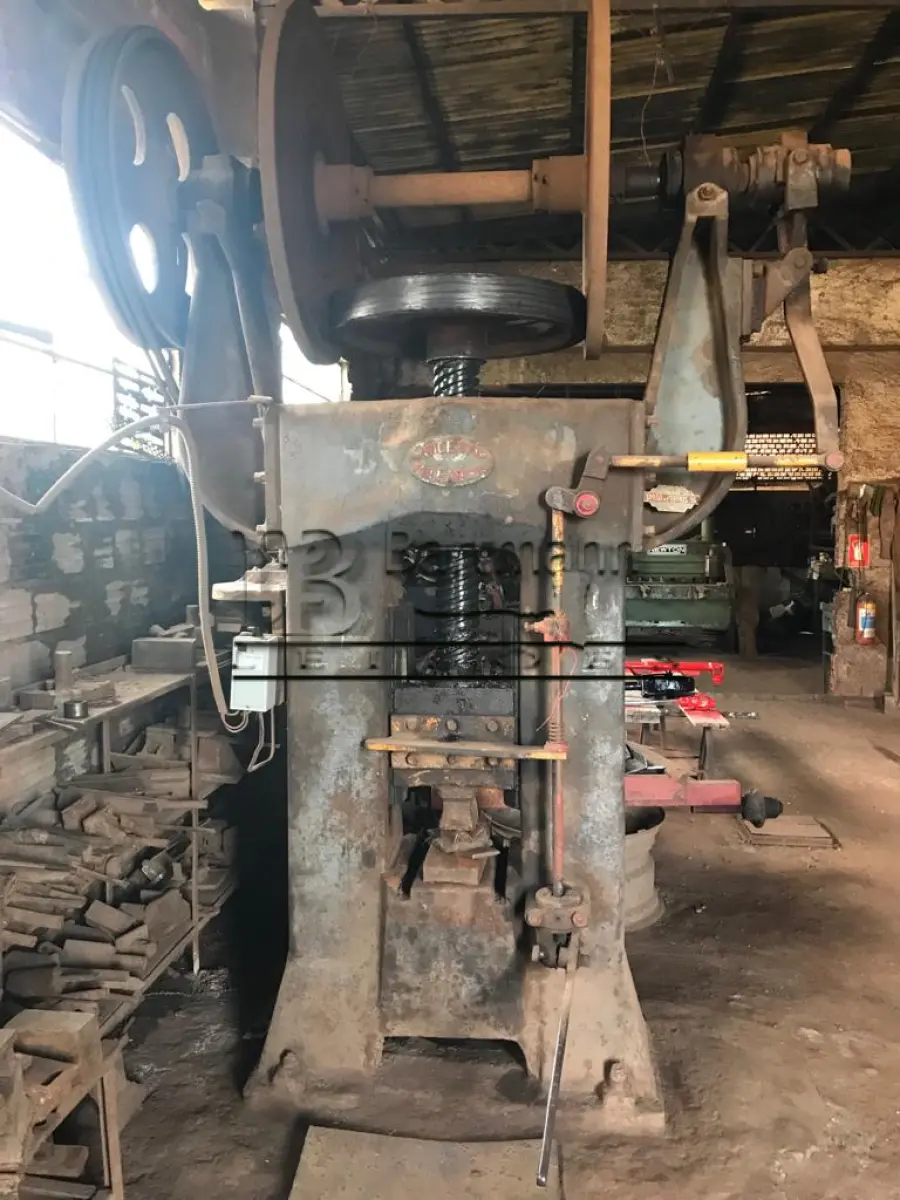 LOTE  - prensa excêntrica