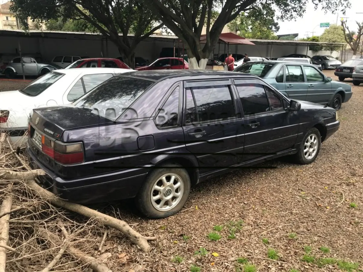 LOTE 001 - SANTANA GL2000 LZD-6860