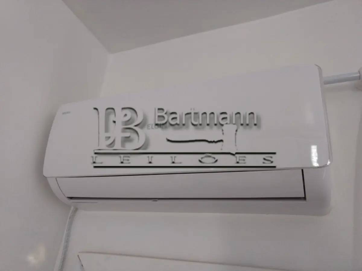 LOTE 016 - Ar condicionado