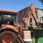 LOTE  - Retroescavadeira