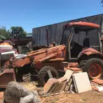 LOTE  - Retroescavadeira
