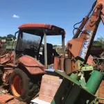 LOTE  - Retroescavadeira